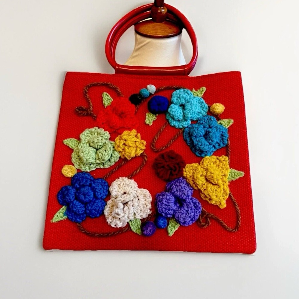 VTG Merri-Mirth Crocheted Floral Handbag